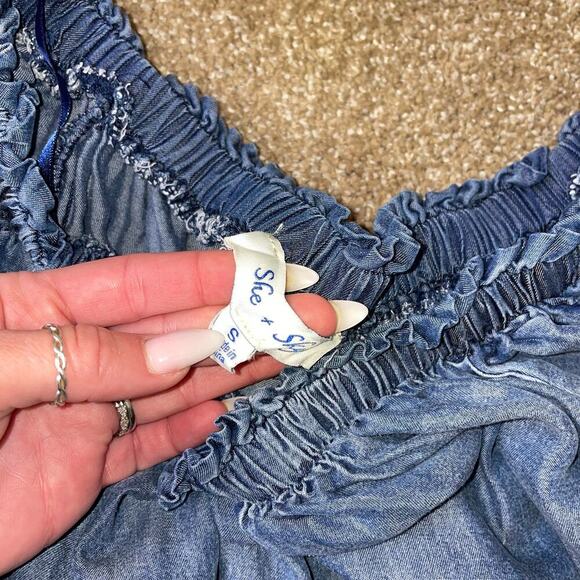 She + Sky Flutter Sleeve Woven Chambray Dress off shoulder 100% Tensel SZ M - Picture 10 of 10